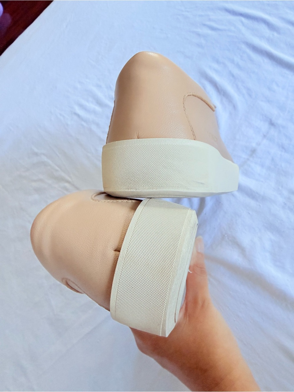 Vince 8.5 Leather Nude Minimalist Neutral Sneakers - Picture 6 of 9